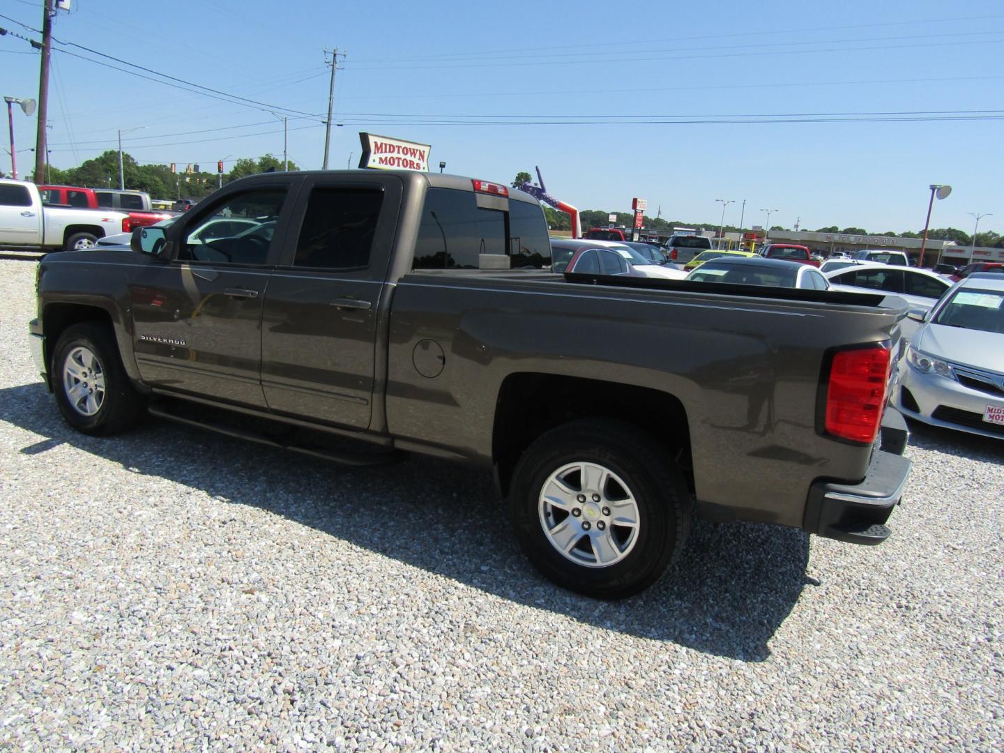 2015 Brown /Tan Chevrolet Silverado 1500 LT Double Cab 2WD (1GCRCRECXFZ) with an 5.3L V8 OHV 16V engine, Automatic transmission, located at 15016 S Hwy 231, Midland City, AL, 36350, (334) 983-3001, 31.306210, -85.495277 - Photo#5